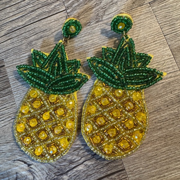 Jewelry - Beaded Pineapple Earrings